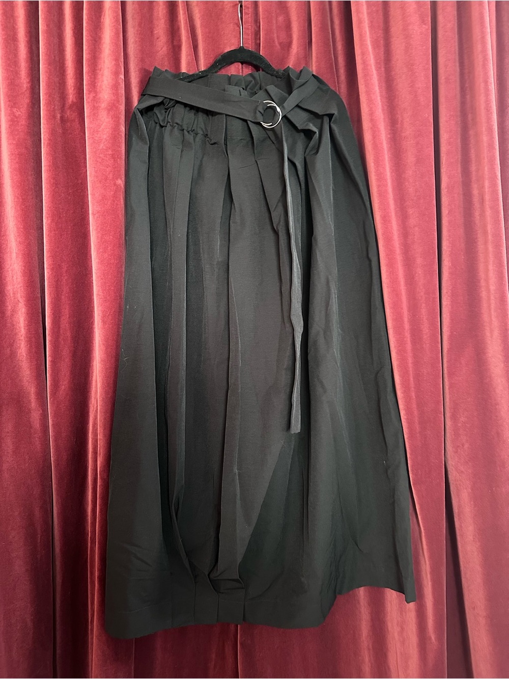 High-Waist Black Pleated Maxi Skirt with Belt